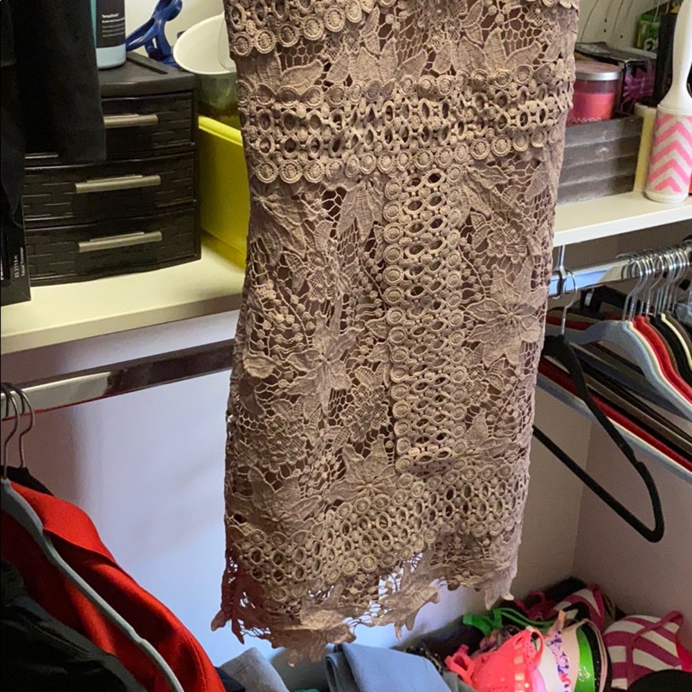 Dress - Picture 3 of 3